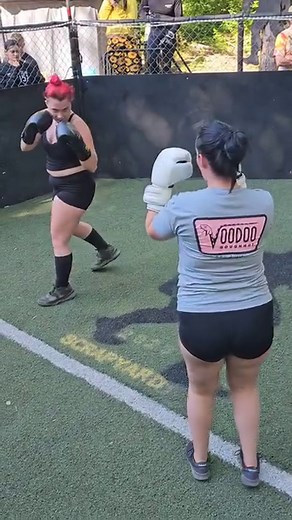 The woman's division in the scrapyard is growing! #boxing #fight #girls #female #mma #streetbeefs | Steve Hagara