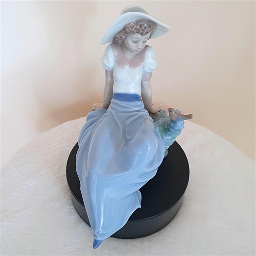 Vintage Nao Lladro 1042 Figurine | Girl Listening to Bird Song | Handmade Porcelain - Etsy