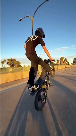 ‪@UltraRyder‬ #surron #ultrabee #ultraryder #supermoto #wheelie #ebike #emoto #bikelife #viral #fyp