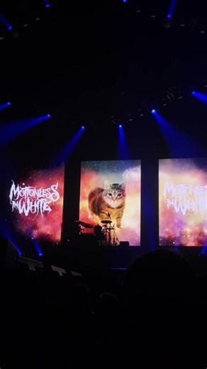 Motionless In White: Emo Metal Vibes