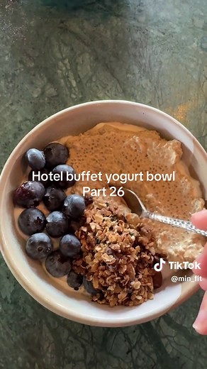 Delicious Berry Tiramisu Yogurt Bowl Recipe