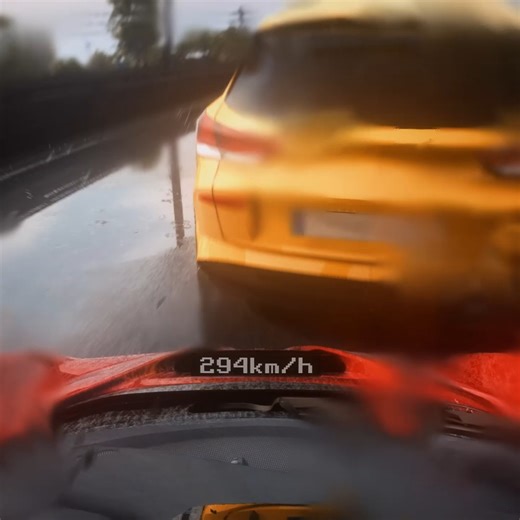 BRUTAL CRASH: Ferrari LaFerrari Speeding Over 330 kmh on Slippery Autobahn! #fblifestyle | Raceluxius Horizon