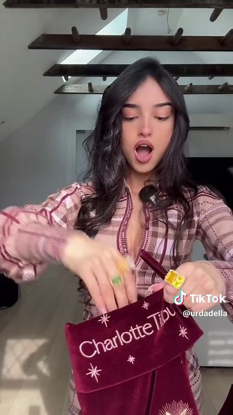 Charlotte Tilbury Christmas Gift Unboxing Surprise