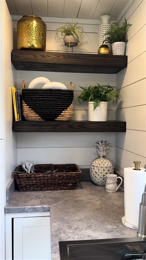 677 County Road 875, Crane Hill, Al 35053 2 bedroom, 2 bathroom 1,103 Sq/Ft Waterfront $799,000 Listing courtesy of Lakehomes Realty Give me a call if you would like to see this property! 205-471-1880 Joseph Carter Realty