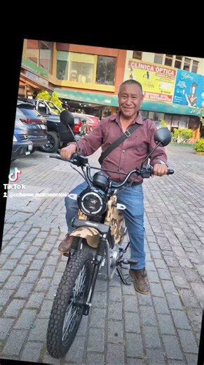Cliente Feliz con su atrevida 125 Atrévete a ser diferente 2 años de Garantía en Motor o 20,000 kms, compra la tuya.👏🏍💨 #SienteElPoderDeltoro🐂💨💨🏍💨💨 | Osborne Motos Central