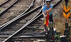 Vietnam railways caught between a rock and a hard place - VnExpress International