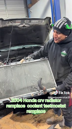 2004 Honda CRV Radiator and Coolant Thermostat Replacement