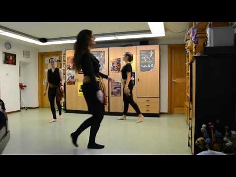 "Koce Berberot" Danse de Macedoine par Nicole Coppey, Jessie et Laura