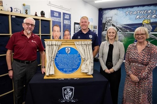 Blue plaque unveiled at Featherstone Rovers to celebrate the club’s history