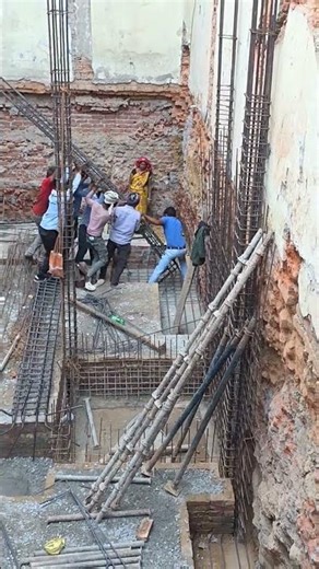 RCC Column Erection Work by Skilled Labour Team