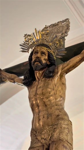 Consagrada Imagen de Jesús de la Merced y Niño de la Demanda ubicados en el altar mayor, de una manera, más que representativa. A M.D.G #CuaresmaEnLaMerced | Asociación de Devotos Jesús de La Merced y Santísima Virgen de Dolores