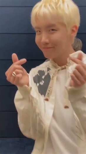 BTS group lift video 🤗💜🤍😊💖