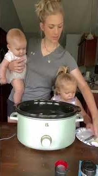 Crockpot Pesto Chicken Pasta!!