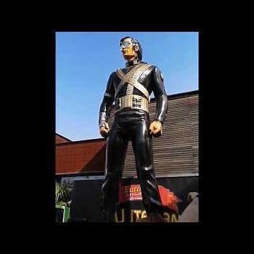 Michael Jackson - Italian Statue Inauguration (Europark Idroscalo Milano, 2019)