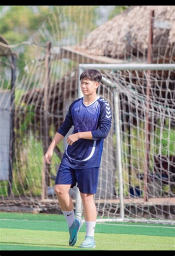 Dương Hiếu: Gã Khổng Lồ Thép Trong Khung Gỗ