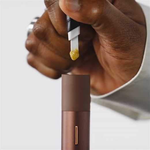 Puffco Pivot Mocha Showcase