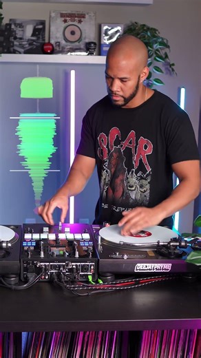 Freestyle Scratching Over Classic Hip Hop