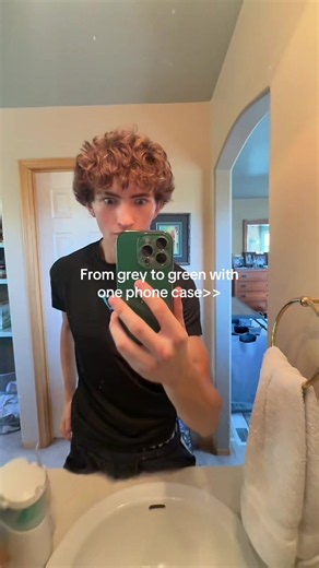 Color-changing phone case: grey to green with one case