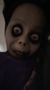 HANTU MOMO TERTAWA TERBANGUN TENGAH MALAM Hantu momo yang tengah terlelap tidur tiba-tiba terbangunkan oleh suara lolongan anjing yang ramai pada malam yang sunyi. Sang hantu pun lalu tertawa seram memecah kesunyian malam. #hantu #momo #hantumomo #hantutertawa #horor #seram #creepy #spooky | Hantu Ngonten