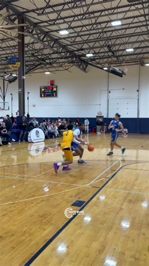 Unsigned ‘26 Jahkil Jackson (6’3) was getting some of the toughest buckets in the gym at RecruitLook
