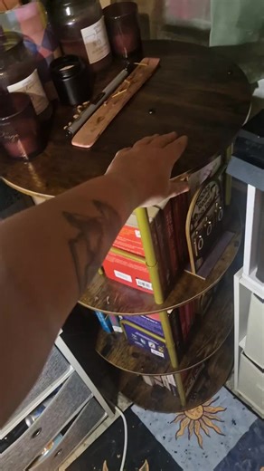 Stylish Rotating Shelf for Home Decor Enthusiasts