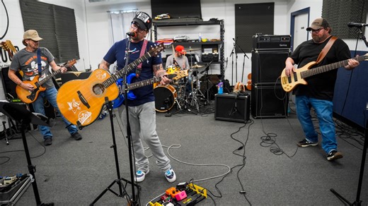 'Let's dig in and have fun": Cross Canadian Ragweed talks about reunion in rehearsal interview