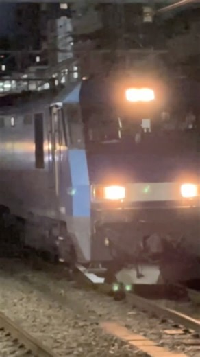 EH200形10号機＋タキ12両＋コキ4両が八王子駅を通過