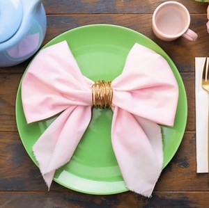 45K views · 163 reactions | Elegant napkin folds to wow your dinner guests! | 5-Minute MAGIC | Facebook