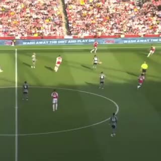 Are we ever getting this version of Martin Odegaard back? #arsenal #premierleague