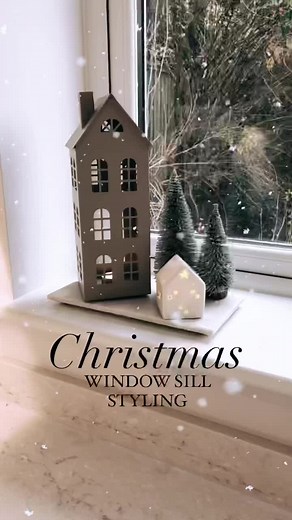 Festive Window Sill Decor Ideas for the Holidays