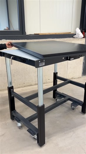 PETec Table-Lift-Sytems | 💥 𝗛𝗼̈𝗵𝗲𝗻𝘃𝗲𝗿𝘀𝘁𝗲𝗹𝗹𝗯𝗮𝗿 𝗔𝗹𝘂-𝗚𝗲𝘀𝘁𝗲𝗹𝗹 💥 Zum vierten Advent Wochenende zeige wir euch mal eines unserer schickeren Modelle 🎄 Tische mit... | Instagram