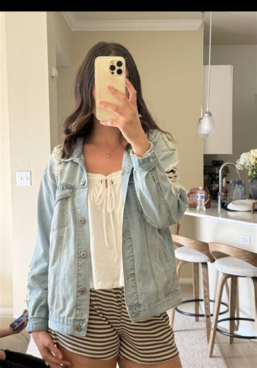 the weekly process of styling my puffy wavy hair to a sleek blowout or curled ✨🤍 my air dried hair goes crazy 😭 #wavyhair #styledhair #hairtok #puffyhair #blowout