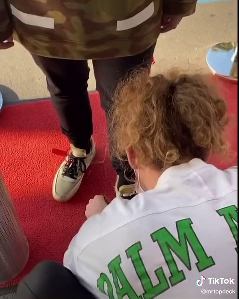 Discover VIP Service at Topdeck Shop