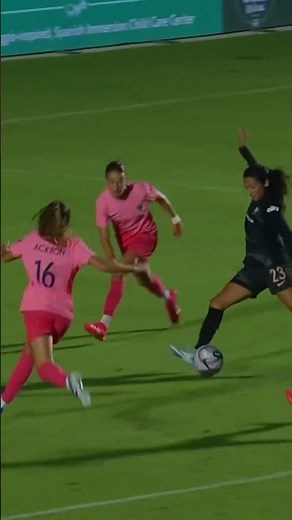 Christen Press scores her first goal after returning from injury 🤌 #nwsl