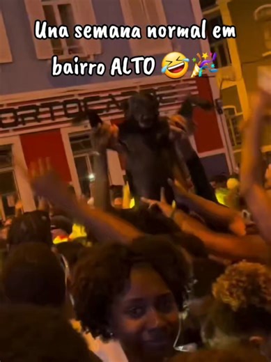 Bairro Alto hits different. No cover charge, no dress code, just pure vibes in the middle of the street 🇵🇹✨ #BairroAlto #Lisbon #Portugal #Nightlife #StreetParty