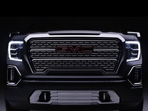 Introducing the most innovative tailgate ever: the industry-first GMC MultiPro™ Tailgate. | GMC