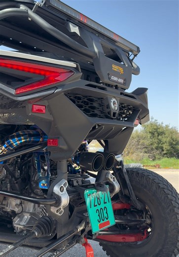 Exciting Can-Am Maverick Off-Road Exhaust Sounds