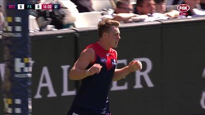 Sparrow swoops and Sparrow scores