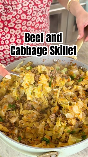 Mediterranean Beef and CABBAGE Skillet (Cabbage Recipe!) #shorts #cabbage