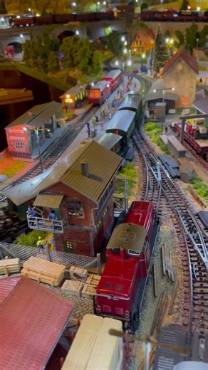 05.02.2026: #reelsinstagram #du #duisburg #train #märklin #modeltrains #modellbahn #gardenereddy