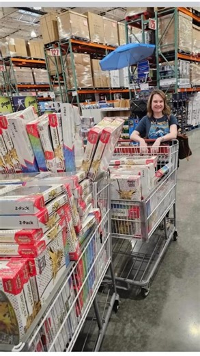 Houston Pokémon Store Owner Loads Multiple Carts at Costco 😤🛒🃏 — “Support Local,” They Said It started like any normal Costco morning in Houston ☀️. Wide aisles. Pallets stacked high. Shoppers moving slow, confident they’d find what they came for. Then word spread quietly—Pokémon cards were in. And that’s when it happened. From the back of the warehouse came a familiar face. A local Pokémon store owner. Branded hoodie. Confident stride. And not one… not two… but multiple shopping carts rollin