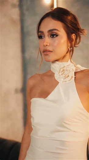 Evening Elegance: Tullulah Maxi Dress