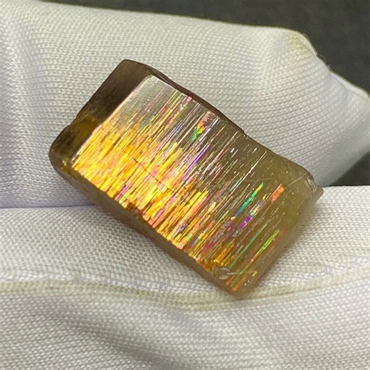 Natural Meteor Shower Sunstone/rare Schiller Sunstone Raw From Tanzania ((size - 17×10×5mm)) ((weight - 10 Carat)) - Etsy