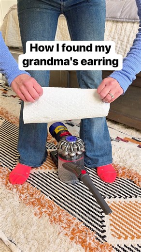 Simple tip I use to locate lost items on the rug ✨ #vaccum #earrings #everydaytips #rugs | Liz & Jeff