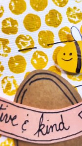 Bumble Bee Paint and Bubble Wrap Paper Craft. 🐝Use a little bit of bubble wrap and acrylic paint to make this fun and easy bee paper craft. The busy beehive is a fun bee inspired kids art activity. Easy bee kids craft idea. Remember to bee kind and creative! Supplies:🐝 Bubble Wrap 🐝 Paint 🐝 Paintbrush 🐝 Cardstock or Construction Paper 🐝 Scissors 🐝 Glue 🐝 Sticky Foam Dots #kidscraft #easycraft #crafty #kidsactivities #diyforkids #kidsart | Timm Sevitz