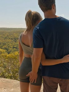 Hiking scene in Anyone But You (2023)