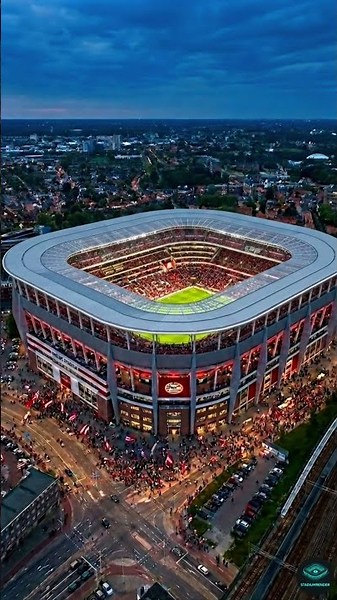 Philips Stadion: PSV's Football Cathedral Transformed — 35,000 to 60,000 Seats 🔴⚪ #PSV #Shorts