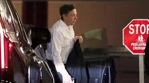 Major Twitter layoffs begin, offices temporarily close