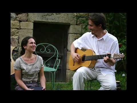 "Margarido, ma mìo", chanson traditionnelle provençale, par l'ensemble Azalaïs.
