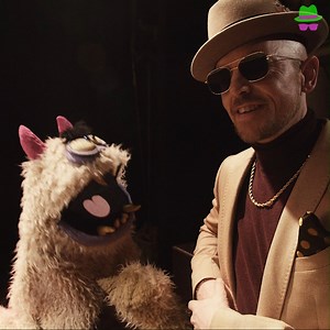 🦉🦉🦉🦉🦉 am freitag 🔥🔥🔥 und ich rolle mit mei‘m besten Marteria 💚💙💚💙 hach, wie schööööön 🙏🙏🙏 . #eule #neuesingle #earthwindundfeiern | Jan Delay